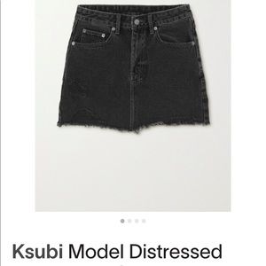 KSUBI Model distressed denim mini skirt (25)
$65 $220 | Size: XS | Ksubi